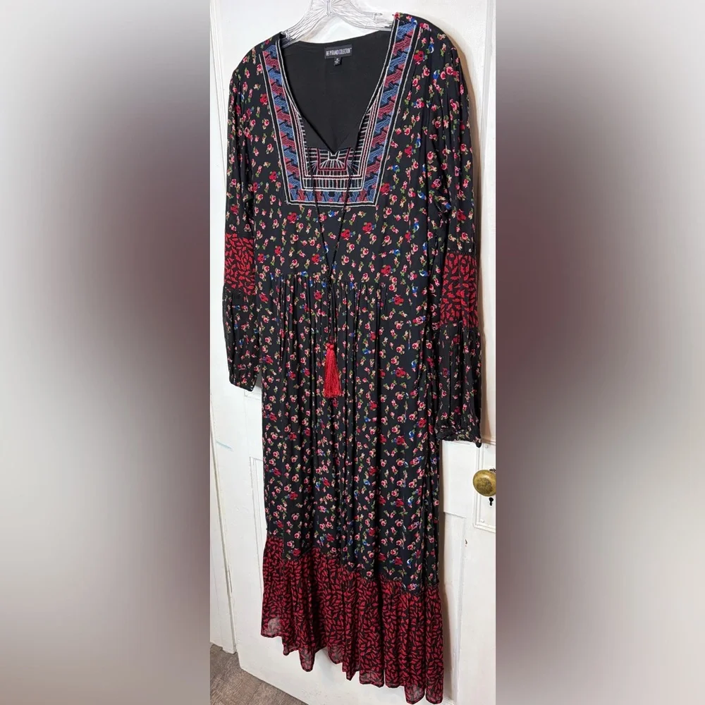 The Pyramid Collection Embroidered Floral Maxi Dress Bohemian Prairie Sz M
